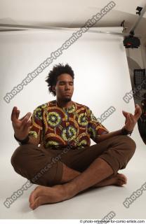 17 2018 01 GARSON AFRICAN SITTING POSE MEDITATION